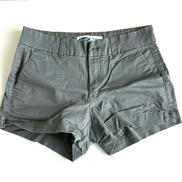 Old Navy Pants - Old Navy Gray Mid Rise Shorts Sz 0